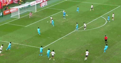 九游体育官网登录-U22国足艰难破荒！拜合拉木半场压哨破门，3年前14-0