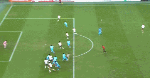 九游体育官网登录-U22国足艰难破荒！拜合拉木半场压哨破门，3年前14-0