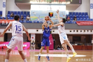 全国女篮锦标赛武汉赛区第二日综述：江苏、武汉、山东豪取连胜